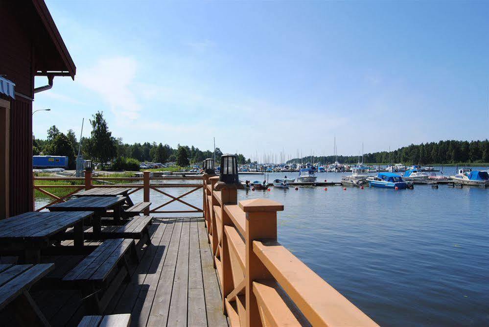 Krongarden Vandrarhem คริสตีเนอฮัมน์ ภายนอก รูปภาพ